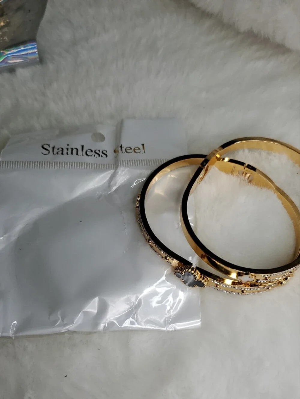 2 Gold Plated Women's Bangle Bracelet with Black Clover Accent